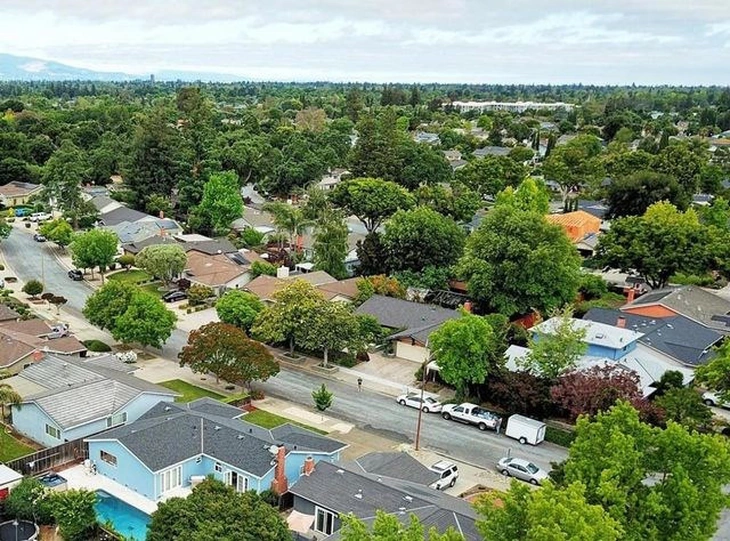 Giá nhà tại Mỹ tiếp tục tăng, bất chấp chi phí vay cao